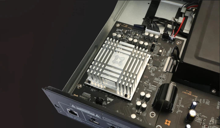 UHD-проигрыватель Magnetar UDP800 Black - изображение 6