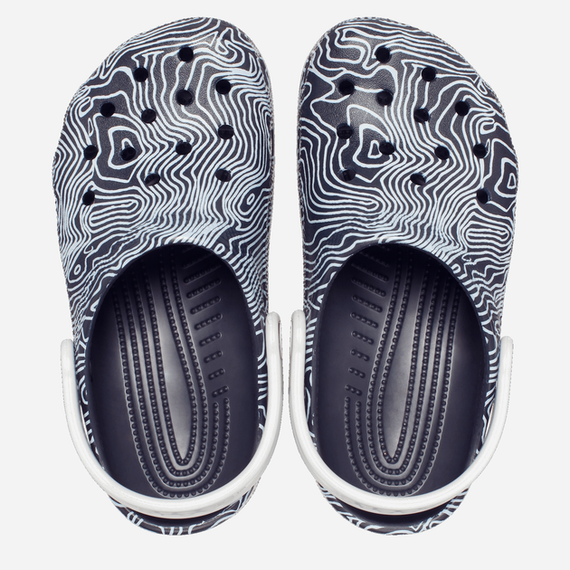 Дитячі крокси для хлопичка Crocs Classic Topographic Clog KCR208313 34-35 Темно-Сині (196265237562) - зображення 3