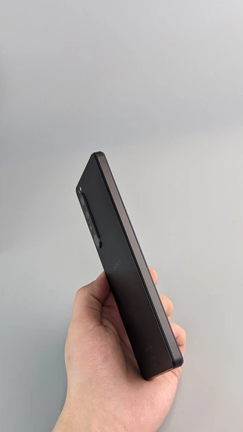 Мобільний телефон Sony Xperia 1 IV 12GB/256GB Black (SO-51C
