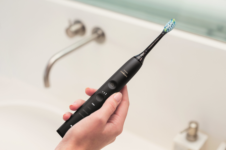 Zestaw szczoteczek elektrycznych Philips Sonicare Diamond Clean 9000 HX9914/54 - obraz 3