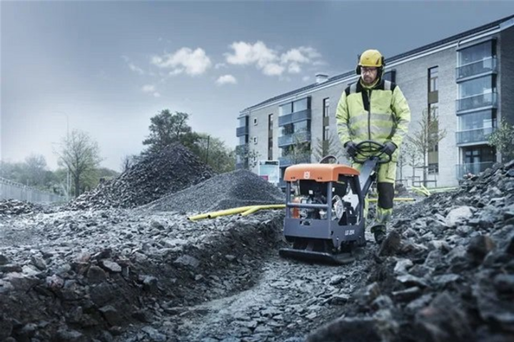 Віброплита Husqvarna LG204 бензин (9678552-01) - зображення 4