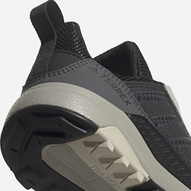 Підліткові трекінгові кросівки для хлопчика Adidas Terrex Trailmaker RAIN.RDY K FW9327 37 (4.5UK) Чорні (4062062752477) - зображення 18