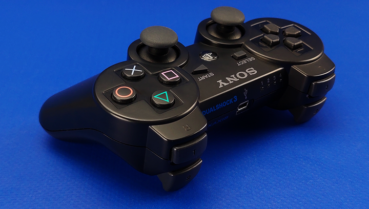 Набор Консоль Sony PlayStation 3 Super Slim Модифицированная 250GB Black + 5 Встроенных Игр Б/У + Геймпад Беспроводной DualShock 3 - изображение 4