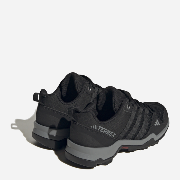 Buty sportowe chłopięce adidas Terrex AX2R K IF7514 39 (6UK) Czarne z szarym (4066745284170) - obraz 15