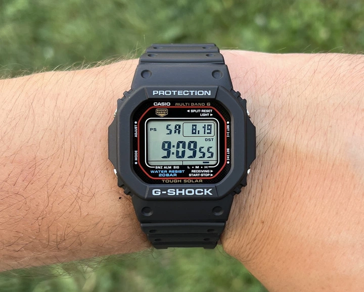 Часы наручные Casio G-Shock GW-M5610U-1 Tough Solar Multiband 6