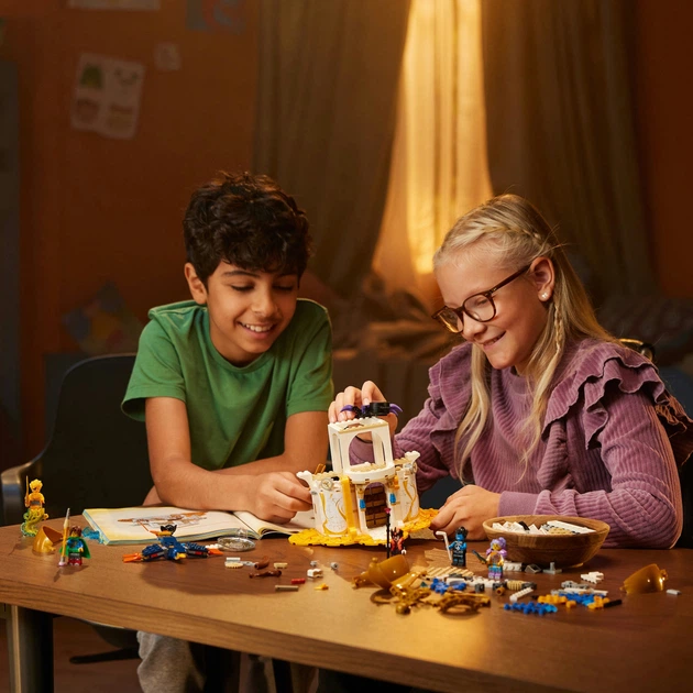 Zestaw klocków LEGO DREAMZzz Wieża Piaskina 723 elementy (71477) - obraz 8