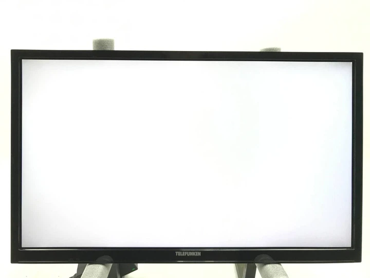 Телевізор 24 дюйми Telefunken XH24J501VD (Smart TV Wi-Fi T2S2 LCD — W23-DR2523) Б/В - зображення 3