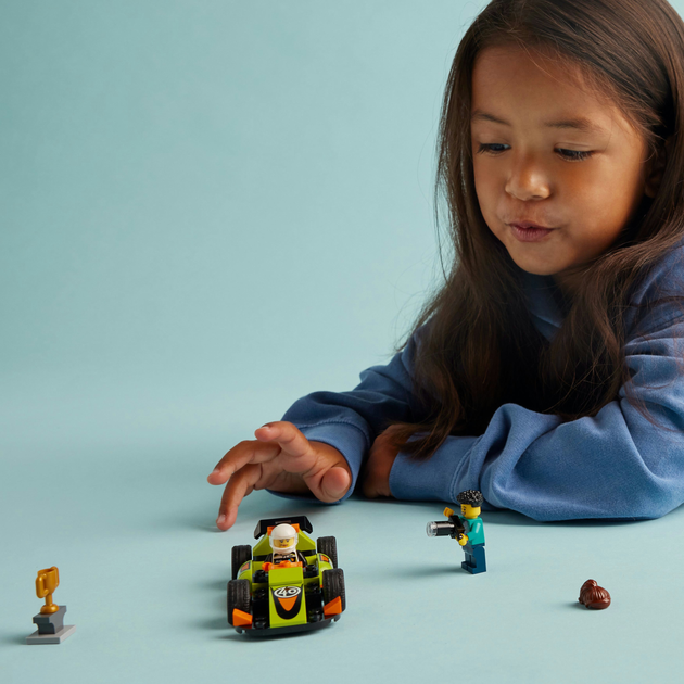 Zestaw klocków LEGO City Zielony samochód wyścigowy 56 elementów (60399) - obraz 8