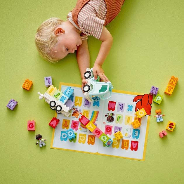 Конструктор LEGO DUPLO Town Вантажівка з абеткою 36 деталей (10421) - зображення 6