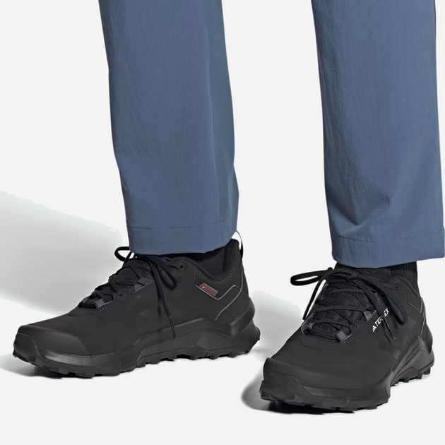 Чоловічі кросівки для треккінгу Adidas Terrex AX4 Beta Cold Rdy IF7431 44.5 (UK 10) Чорні (4066746444313) - зображення 2