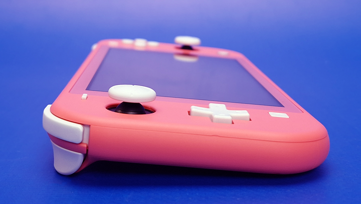Консоль Nintendo Switch Lite 32GB (045496453176) Coral - Фото 6 Консоль Nintendo Switch Lite 32GB (045496453176) Coral - зображення 6
