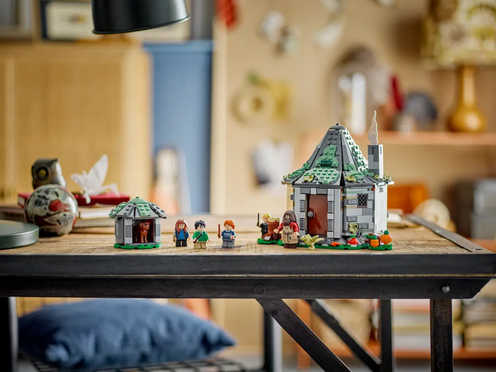 Zestaw klocków LEGO Harry Potter Chatka Hagrida: niespodziewana wizyta 896 elementów (76428) - obraz 11