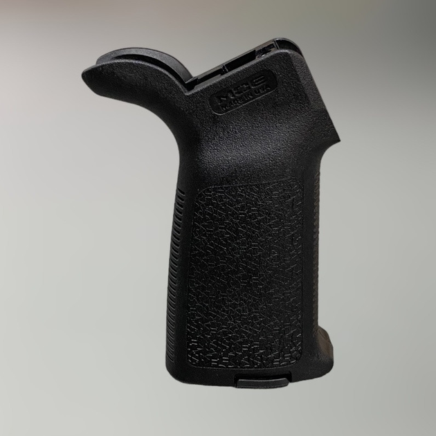 Рукоятка пістолетна Magpul MOE® Grip - AR15 / M4 (MAG415), колір Чорний - зображення 1