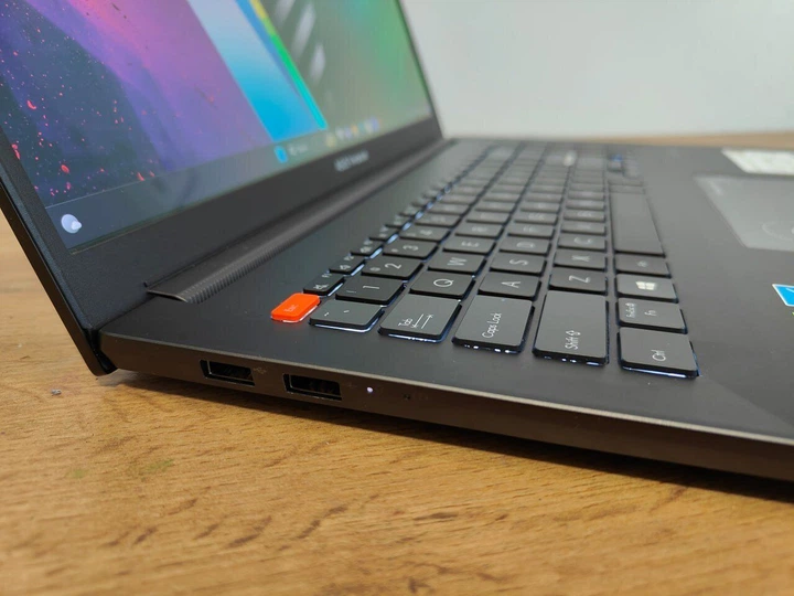 Игровой ноутбук Asus Vivobook Pro 16x OLED (M7600Q) / 16