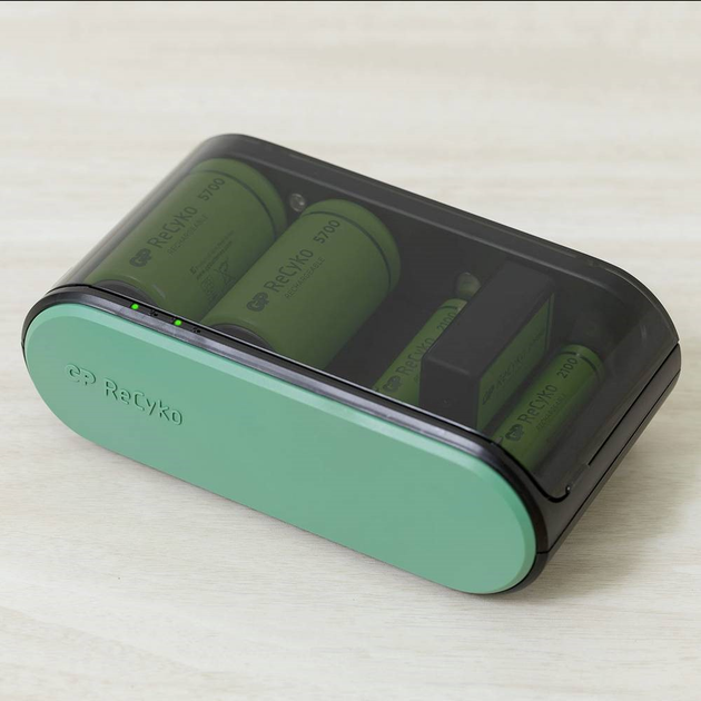 Ładowarka AA/AAA/9V/C GP ReCyko Universal Battery Charger B631 (USB) (4891199204210) - obraz 7