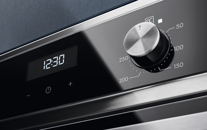 Духова шафа електрична Electrolux EOF5C50BX - зображення 9