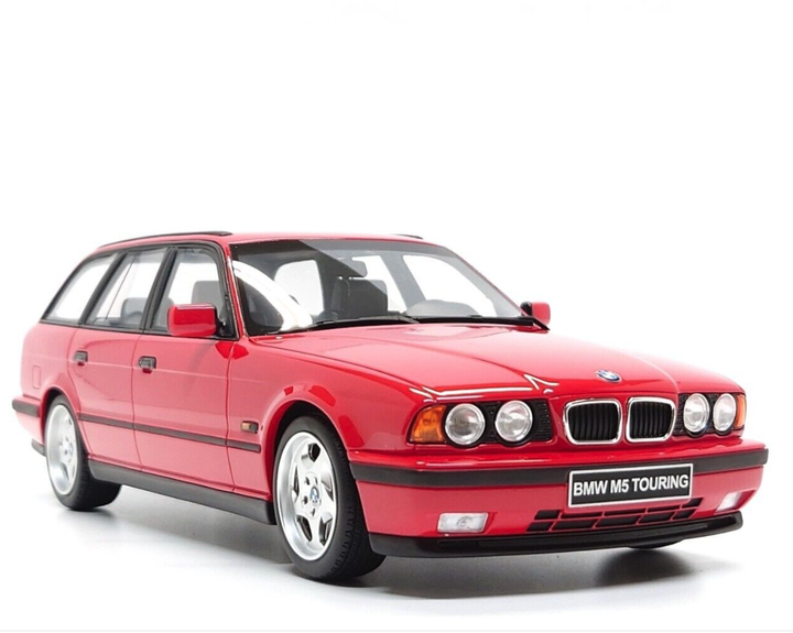 Модель автомобіля BMW M5 (E34) Touring Red by OttoMobile, Scale 1