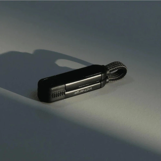 Кабель-брелок Rolling Square inCharge X Lava Black 6 в 1 USB-C/Lightning для быстрой зарядки 100W 0.08m Lava Black - Фото 8 Кабель-брелок Rolling Square inCharge X Lava Black 6 в 1 USB-C/Lightning для быстрой зарядки 100W 0.08m Lava Black - изображение 8