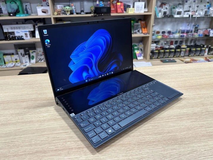 Ноутбук Asus ZenBook Duo UX481F i7 10510u 16гб ssd m2 512гб