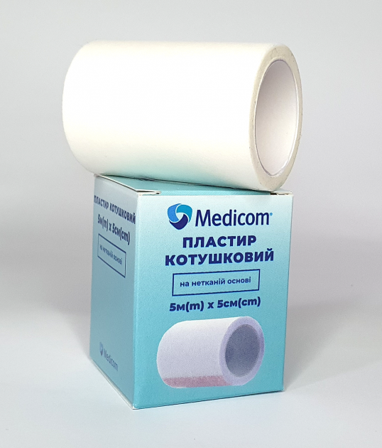 Пластир медичний котушковий Medicom на нетканій основі 5м х 5см - зображення 1
