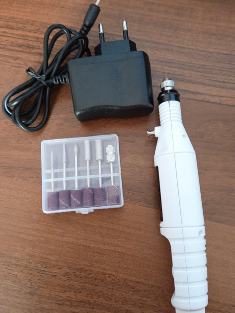 Фрезер машинка для ногтей Nail Dryer 100-DM Прибор для маникюра и педикюра с насадками 20000 об/мин. бормашина Белый (100DM) - Фото 2 Фрезер машинка для ногтей Nail Dryer 100-DM Прибор для маникюра и педикюра с насадками 20000 об/мин. бормашина Белый (100DM) - изображение 2