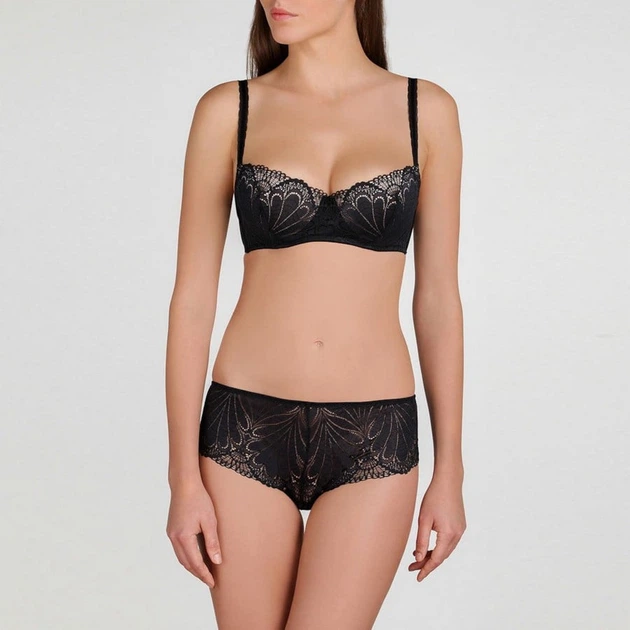 Бюстгальтер push-up Wonderbra 75G Чорний (94654) - Фото 3 Бюстгальтер push-up Wonderbra 75G Чорний (94654) - зображення 3