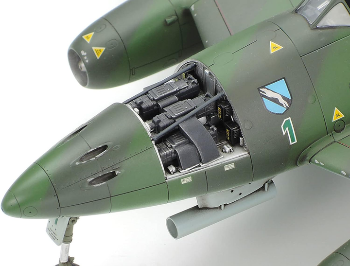Model do składania Tamiya Messerschmitt Me262 A-1a 1:48 (4950344995936) - obraz 5