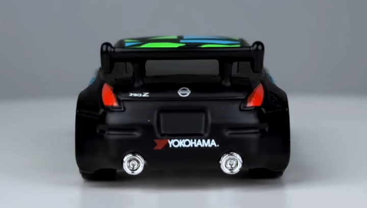 Тематична Машинка Hot Wheels Nissan 350Z Neon Speeders 1:64 HLH72