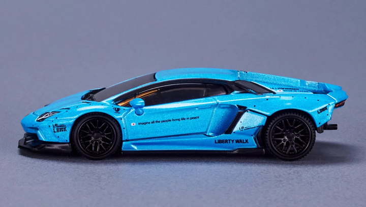 Машинка Premium Hot Wheels LBWK Lamborghini Aventador LP 700