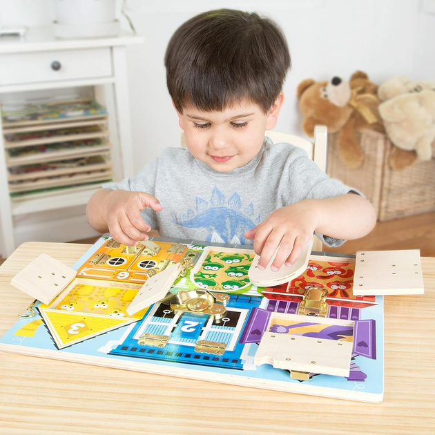 Plansza do gry Melissa & Doug Latches Wooden (0000772137850) - obraz 4