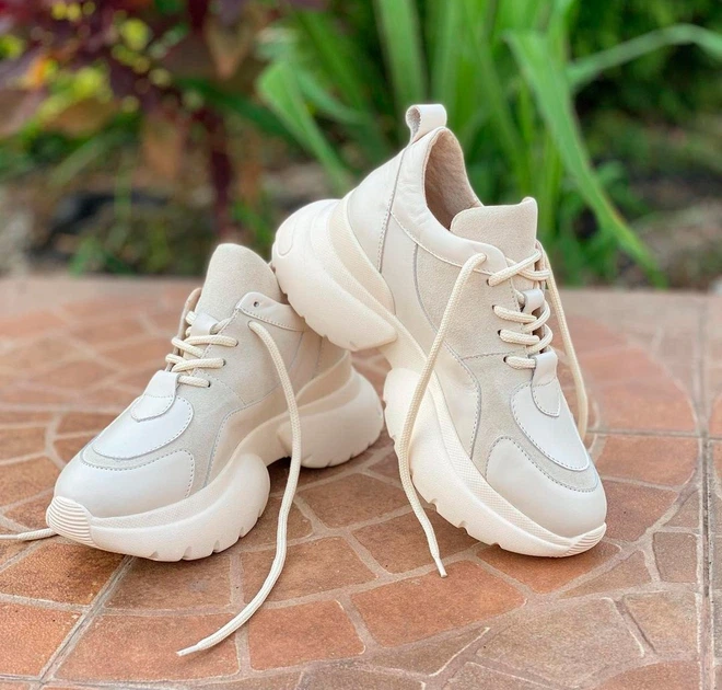 Сходненскаяда 2000 мыңға анальды секс Көптеген траннилер және бір жігіт