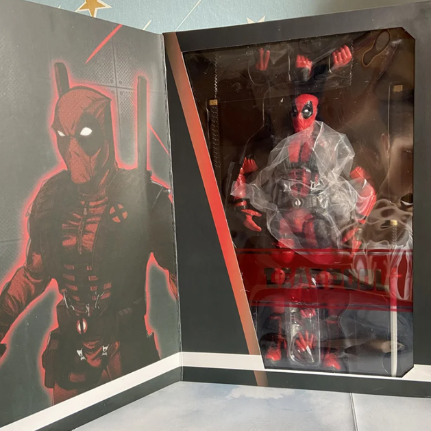 Фигурка Дэдпул коллекционная с набором оружия (30 см) Marvel - изображение 6