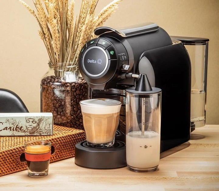 Кофеварка капсульная с капучинатором Delta Q Milk Qool Evolution