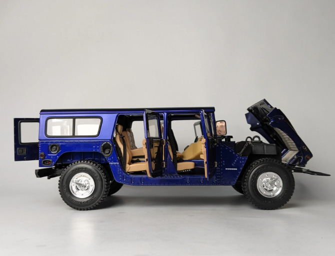 Масштабна модель Hummer H1 AM General Humvee - Standox Purple by