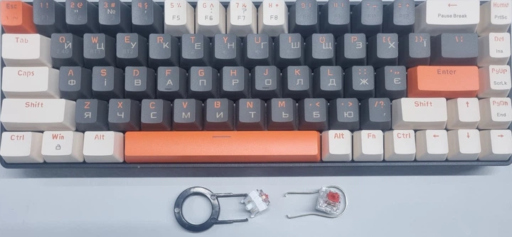 Механічна бездротова (Bluetooth та 2.4G) клавіатура з HOT