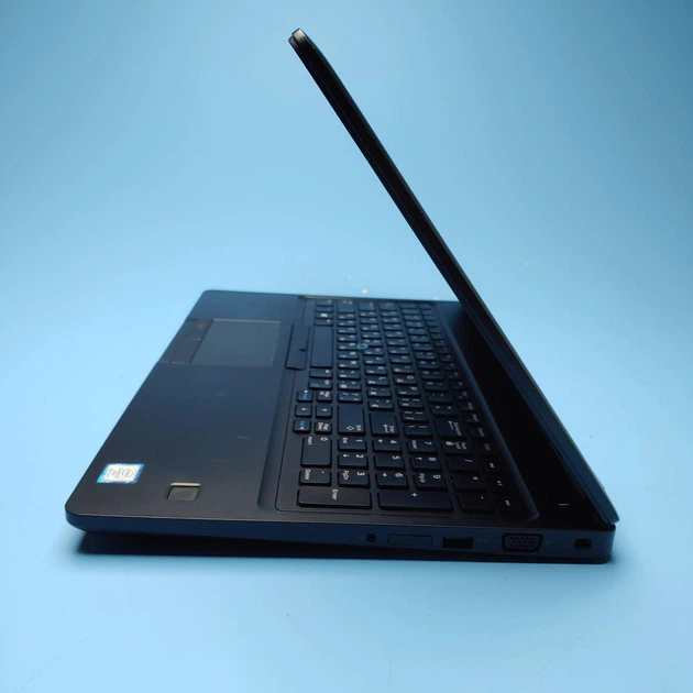 Ноутбук Dell Latitude 5590 (i7-8650U/RAM 16GB DDR4/SSD 256GB) Б/В Ноутбук Dell Latitude 5590 (i7-8650U/RAM 16GB DDR4/SSD 256GB) Б/В