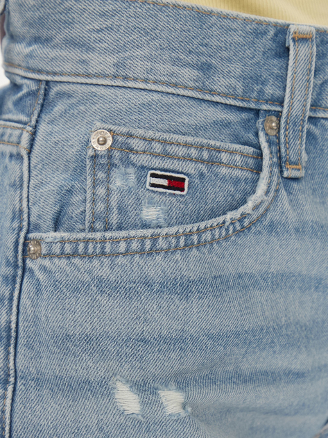 Spodenki damskie jeansowe Tommy Jeans DW0DW17641-1AB 25/NI Niebieski (8720646644797) - obraz 3