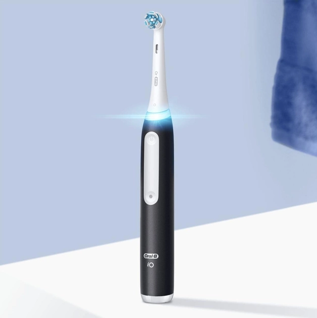 Електрична зубна щітка Oral-B iO 3 Matt Black (8006540730744) - зображення 2