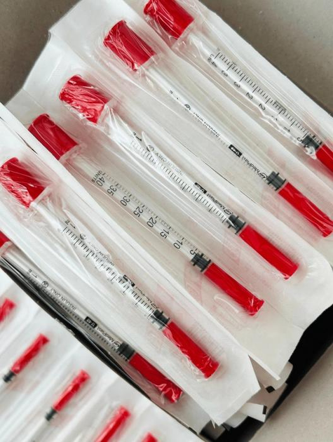 Шприц 1мл інсуліновий U-40 з інтегр. голкою 29G (0,33х12,7 мм), MedPlast (100 шт/уп) - изображение 4