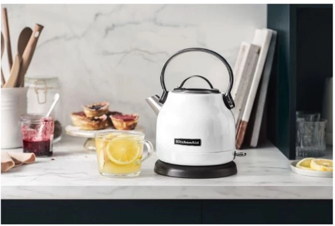 Електрочайник KitchenAid CLASSIC 5KEK1222EWH білий - зображення 3