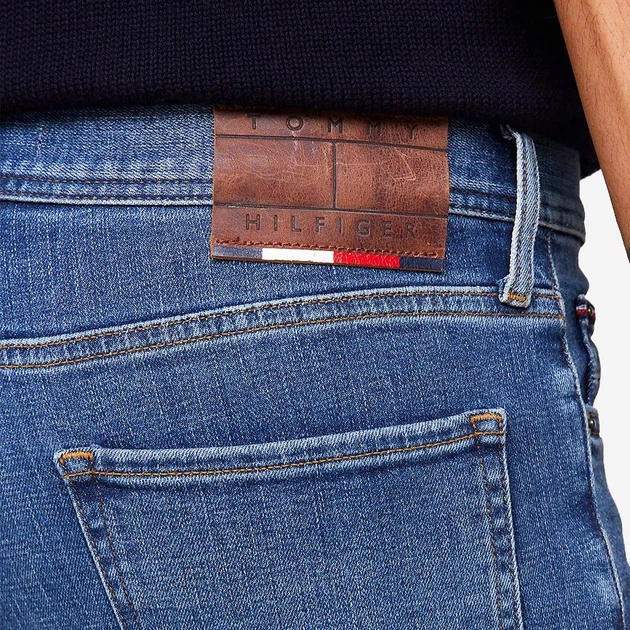 Jeansy slim fit męskie Tommy Hilfiger MW0MW33963-1A9 30/32 Granatowe (8720645737759) - obraz 3