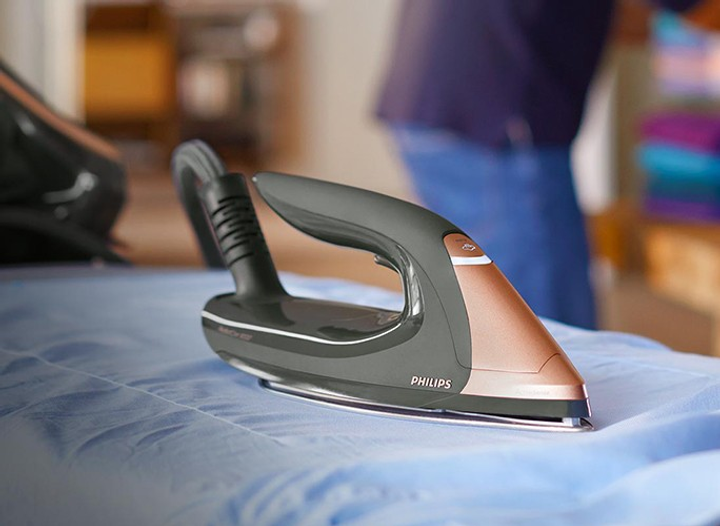 Żelazko z generatorem pary Philips Series 9000 PerfectCare PSG9040/80 - obraz 8