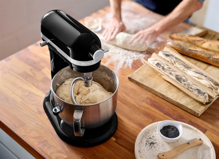 Кухонна машина KitchenAid Artisan 5KSM70SHXEOB з підйомною чашею, чорний - зображення 13