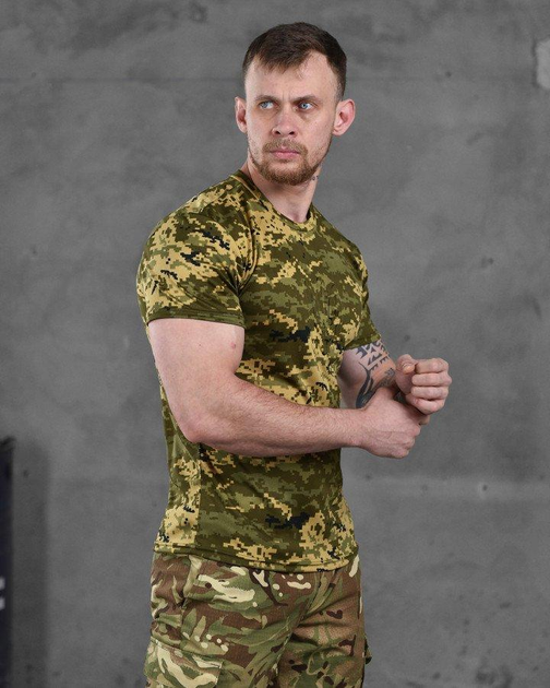 Тактическая мужская потоотводящая футболка с Гербом Украины L пиксель (86494) - изображение 2