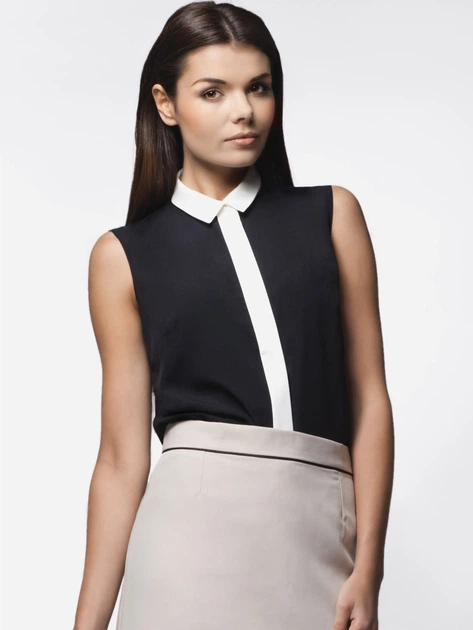 Блузка жіноча Awama A23 S Чорна (5902360500327) - зображення 6