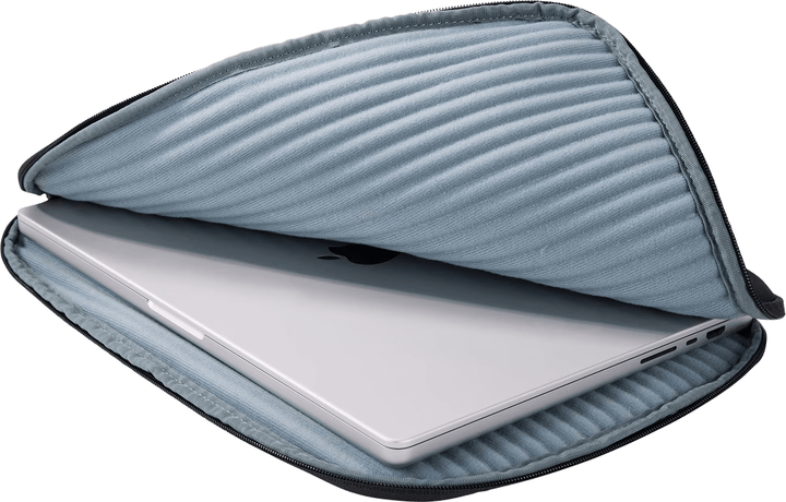 Чехол для ноутбука THULE Subterra 2 MacBook Sleeve 16” TSS-416 Black (3205032) - Фото 4 Чехол для ноутбука THULE Subterra 2 MacBook Sleeve 16” TSS-416 Black (3205032) - изображение 4