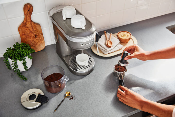 Кавоварка рожкова KitchenAid Artisan 5KES6503EMS - зображення 18