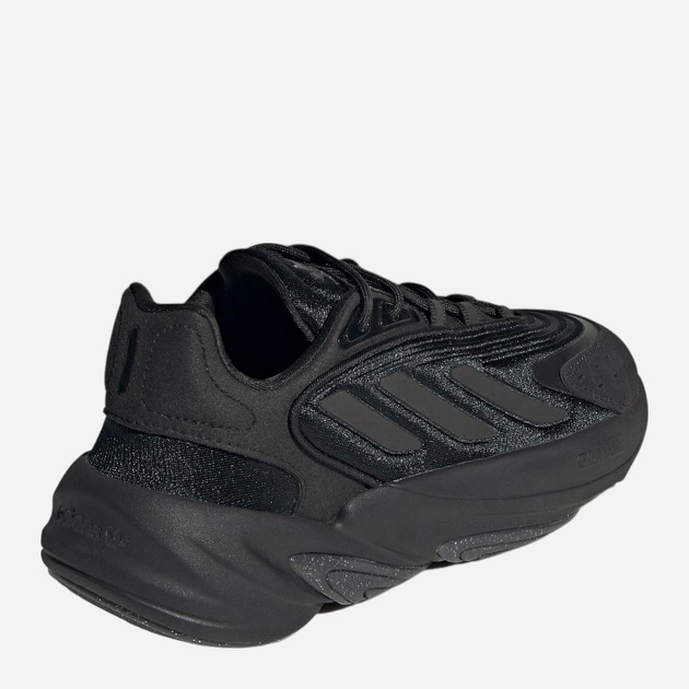 Buty sportowe damskie adidas Originals Ozelia H04268 40 (6.5UK) Czarne (4064047228618) - obraz 4