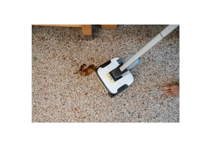 Машина поломоечная Karcher беспроводная fc 2-4 Battery Set + Batt+DUO Charger, вода -0.2л, автон. работа до 20 мин, вес-4.3кг, чорно белый 1.056-206.0 - изображение 6