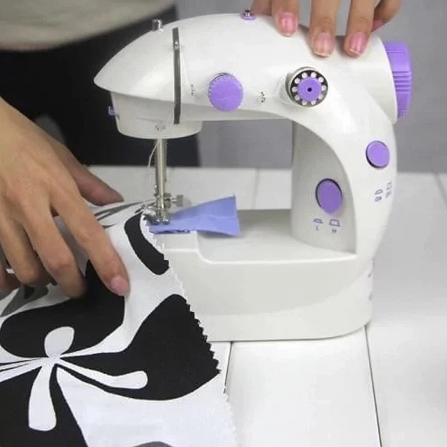 Портативна швейна машинка 4 в 1 Mini Sewing Machine SM201A Біла (kt